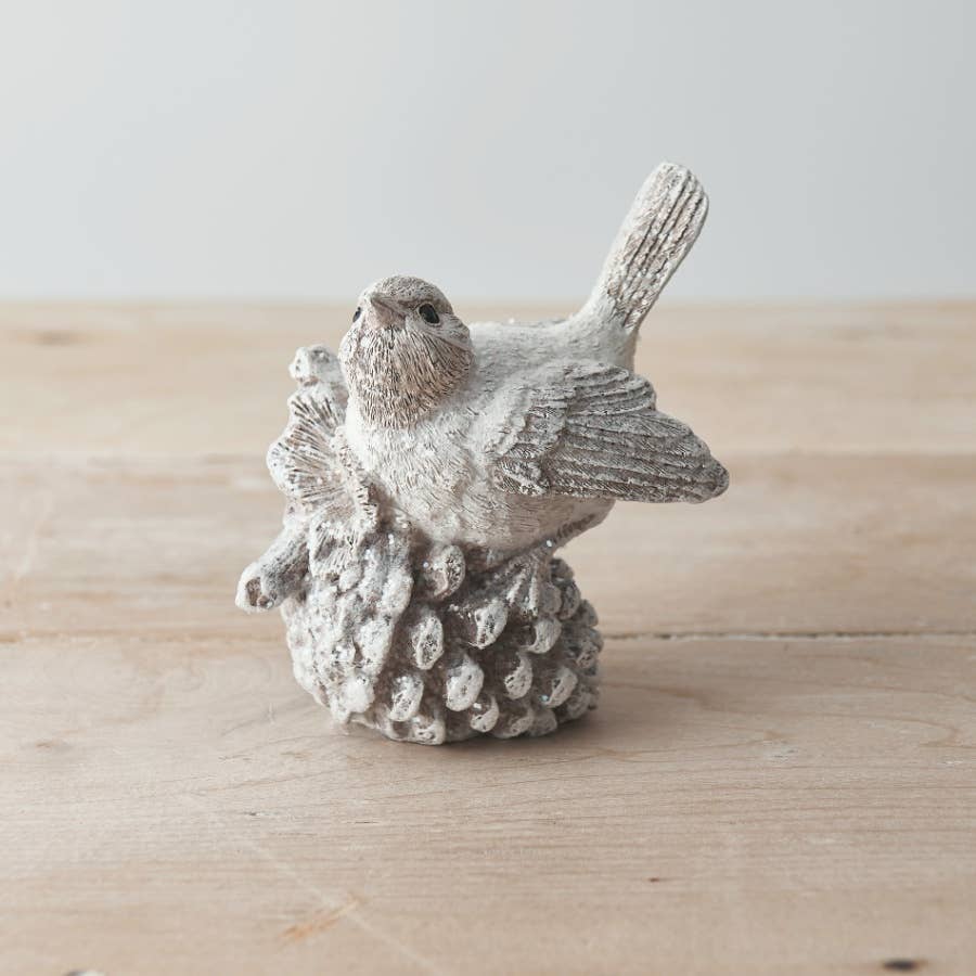 2 Assorted Birds With Acorn And Pinecone 10cm