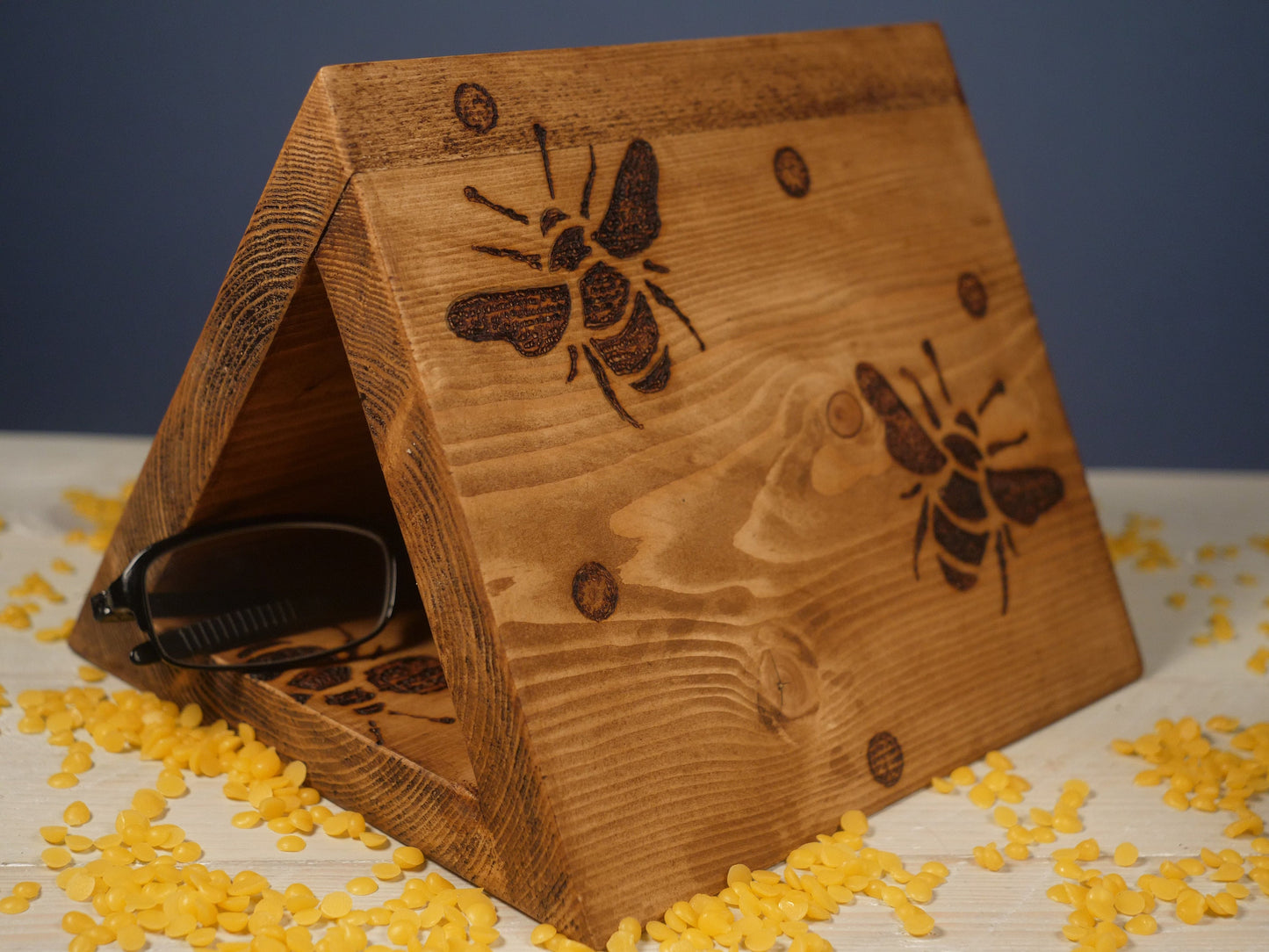 Foraging Bees WOODEN BOOKREST - Bookmark, page saver - Bedside table ORGANISER, Glasses & Phone