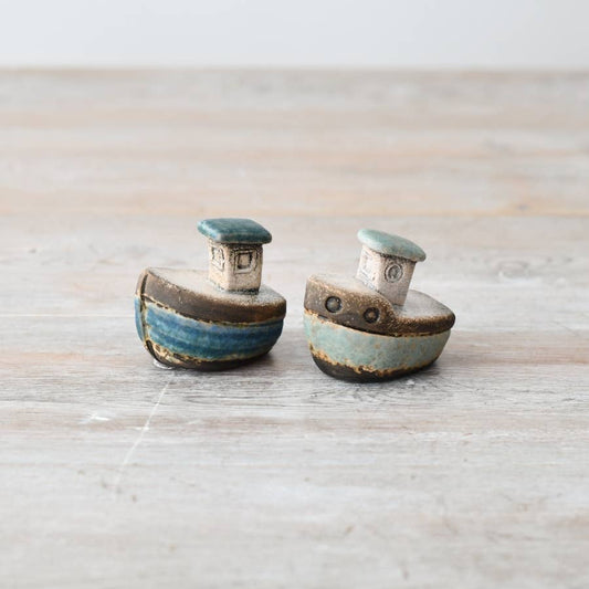 Speckled Blue Boat Deco